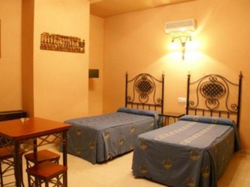 Hostal Zurbaran Seville — Fotos 1